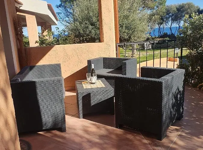 Hébergement de vacances Porto Corallo Vista Mare *